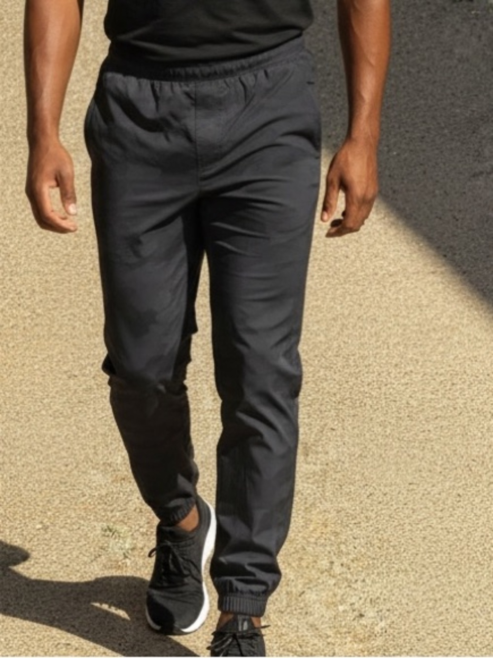 Lululemon Surge Jogger Tall 31"
Heritage 365 Camo Black Multi